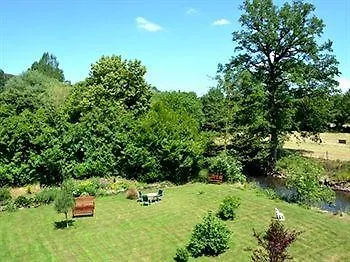 Logis Hotel Aux Berges De L'Aveyron Onet-le-Chateau