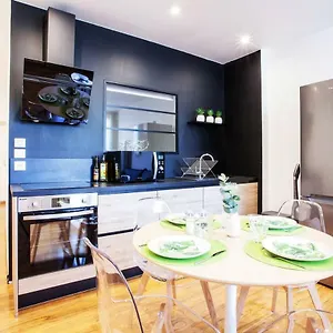 Legend - Le Laurent - Parking - Wifi - 24/7 - Cosy Apartment Saint-Laurent-sur-Saone